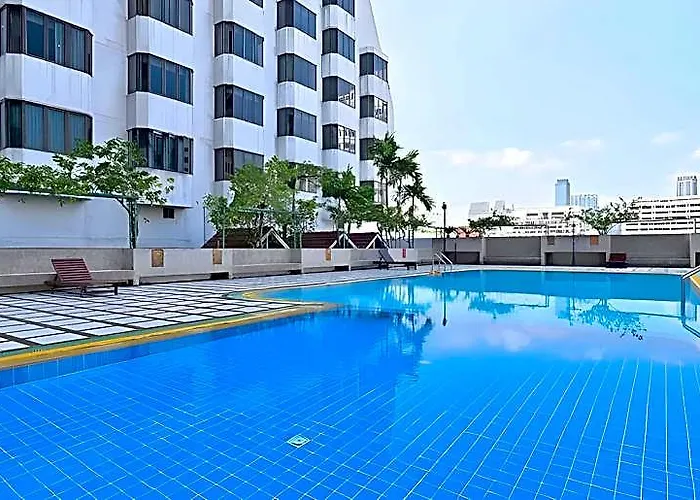 Omni Tower Sukhumvit Nana Direct 酒店 4*