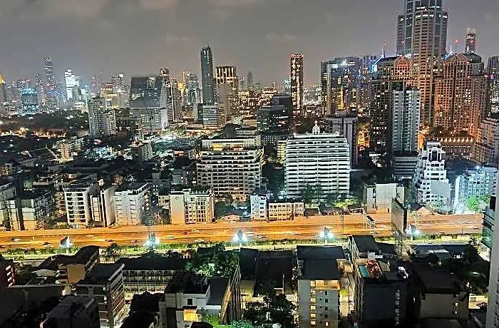 Omni Tower Sukhumvit Nana Direct 酒店 4*
