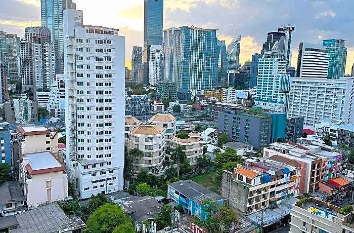 Omni Tower Sukhumvit Nana Direct 4*